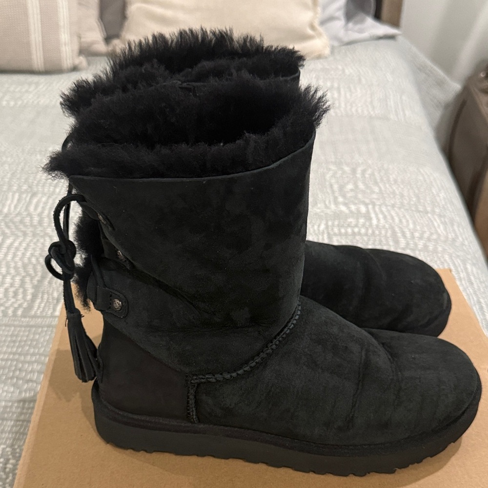 UGG Black Winter Boots with Shearling Lining